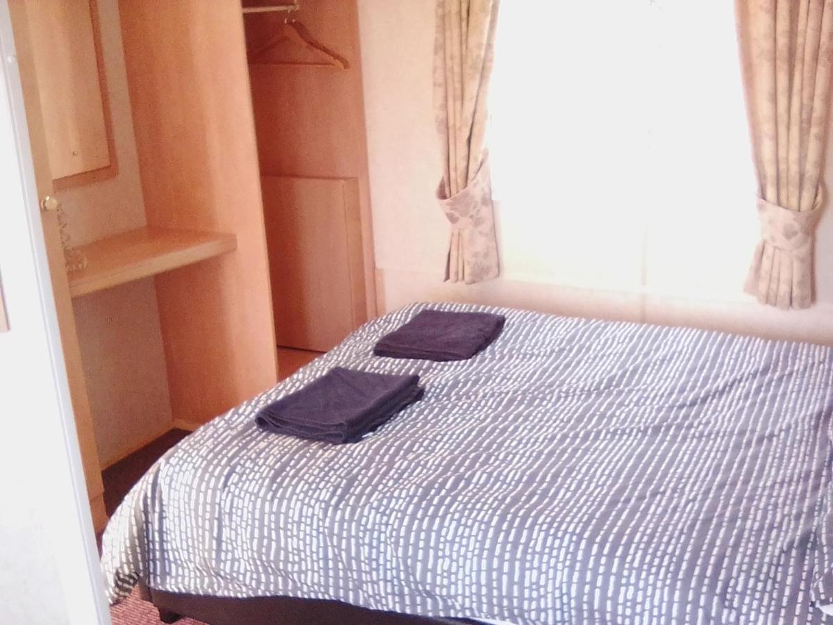 Cosy Chalet Mobile Home , Peace & Quiet Дінгл Екстер'єр фото